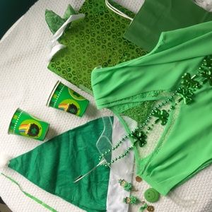 St Patricks Day Bundle  necklace pin hat top hair ribbons gift bags Bundle lot